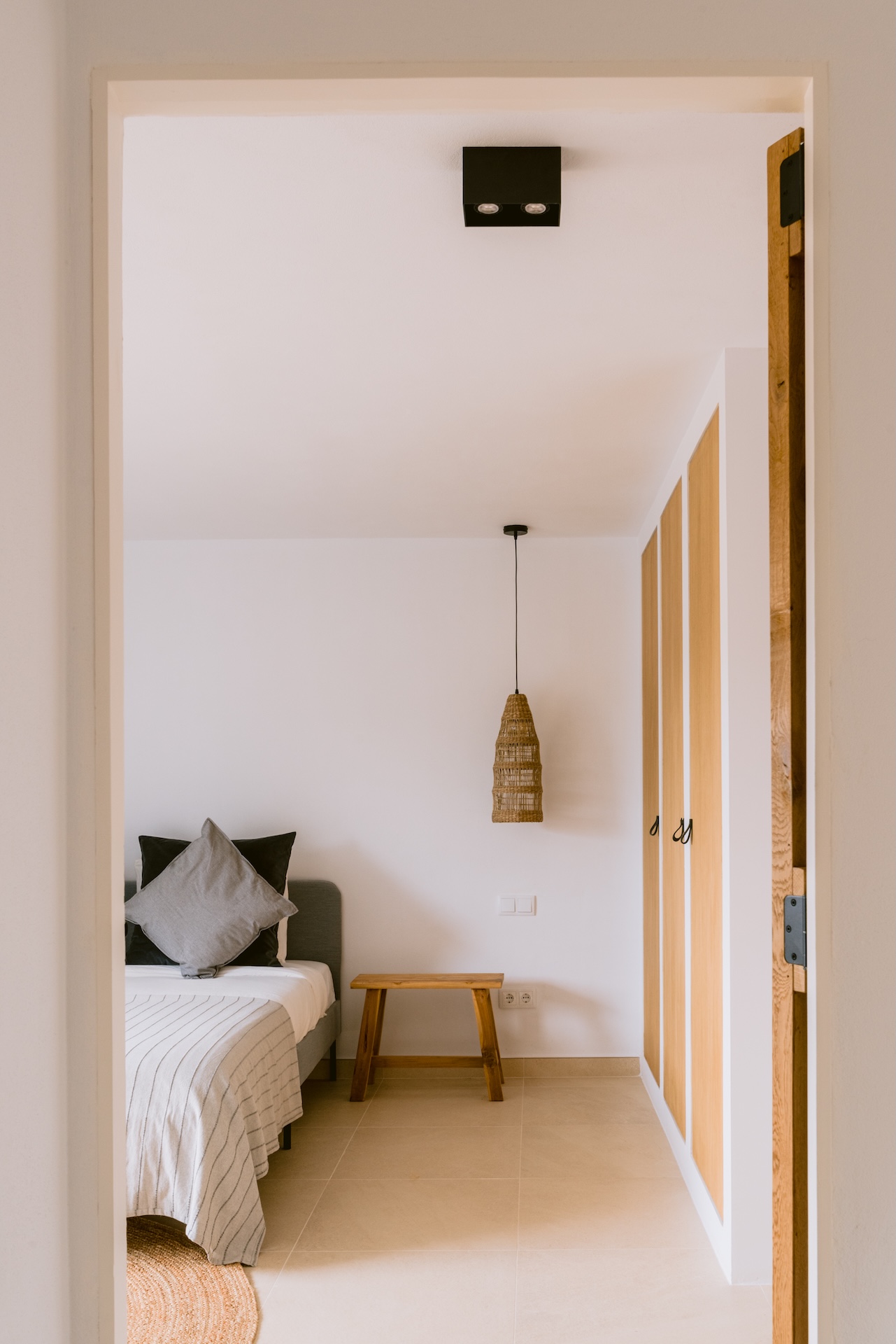 Resa Estates finca sale koop ibiza Jorge bedroom detai 8.jpg